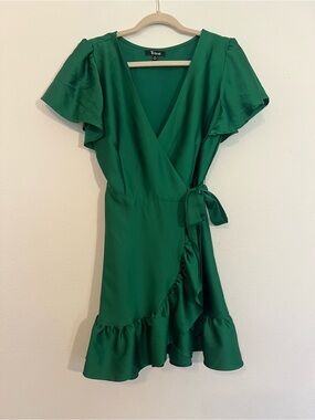 Trixxi Green Emerald Wrap Mini Dress with Flutter Sleeves Size M Medium